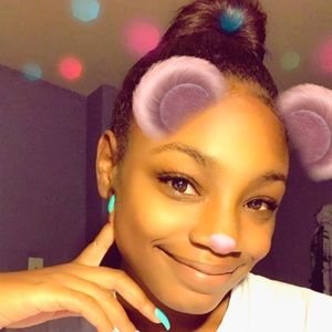 Meet your Posher, Sade